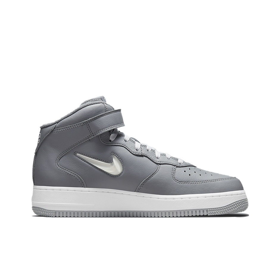 ไนกี้ แอร์ ฟอร์ซ 1 คิวเอส จูล  - Nike Shoes Air Force 1 บทวิจารณ์และราคา